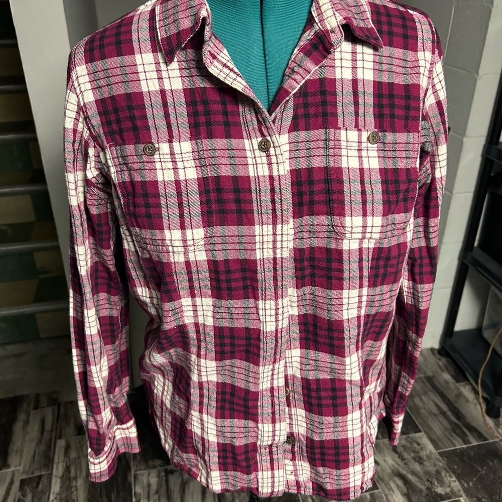 Duluth Trading Women's Size Large Plaid Button Down Shirt Pink and White